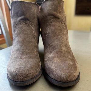 Very G Brown Faux Suede Wedge Ankle Booties size 7